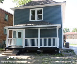 Building Photo - 1021 Fremont St