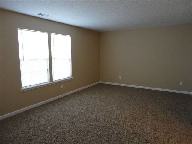 Foto del edificio - 2328 Salem Park Dr