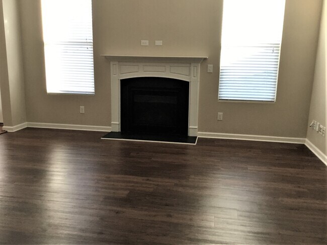 Building Photo - 4110 White Kestrel Drive