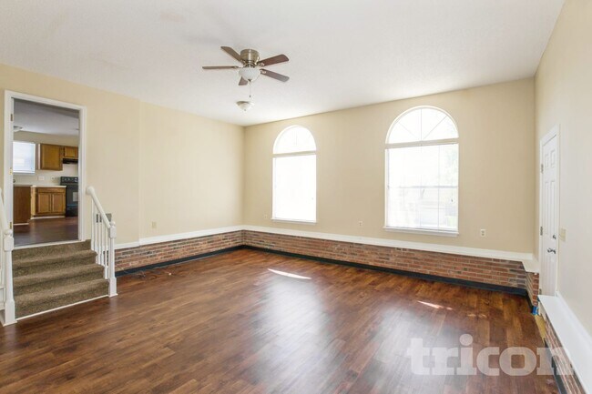 Foto del edificio - 207 Salusbury Ln