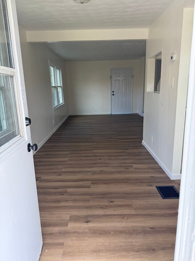 Foto principal - 1281 E 26th Ave