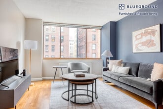 Building Photo - 189 W 89th St