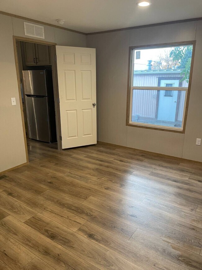 Foto del edificio - 34 Rena Dr