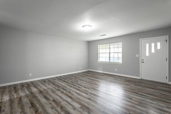 Foto del edificio - 4711 Murray Lake Ln