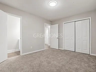 Building Photo - 912 Old Oak Dr