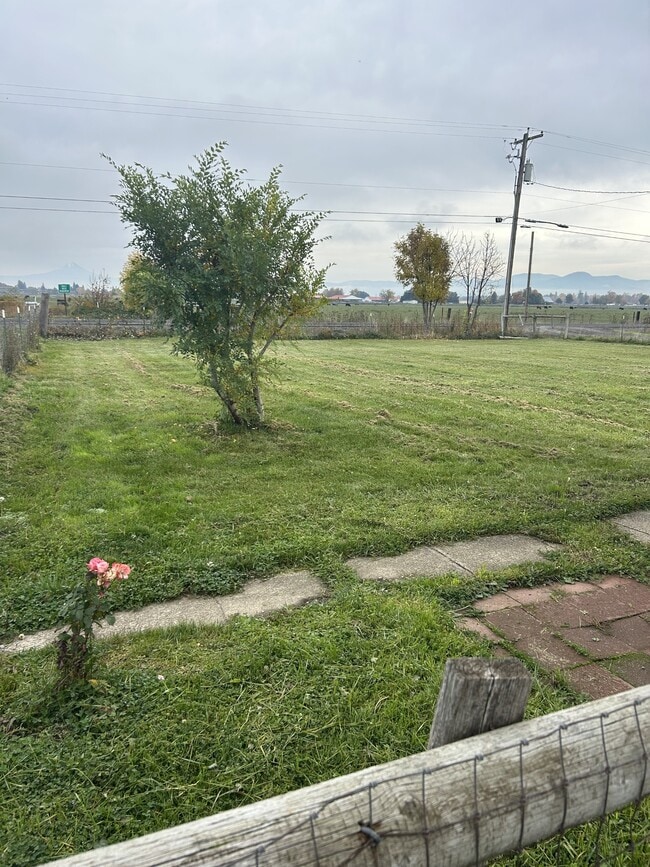 Foto del edificio - 11505 Table Rock Rd