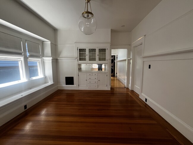 Dining room - 1639 Delaware St