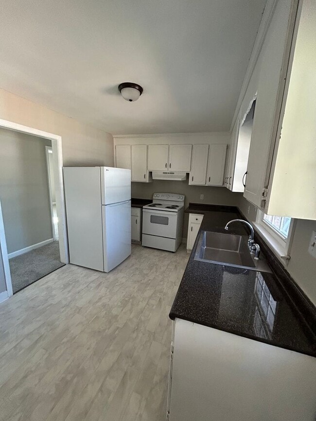 Photo - 15 Underwood Ave House