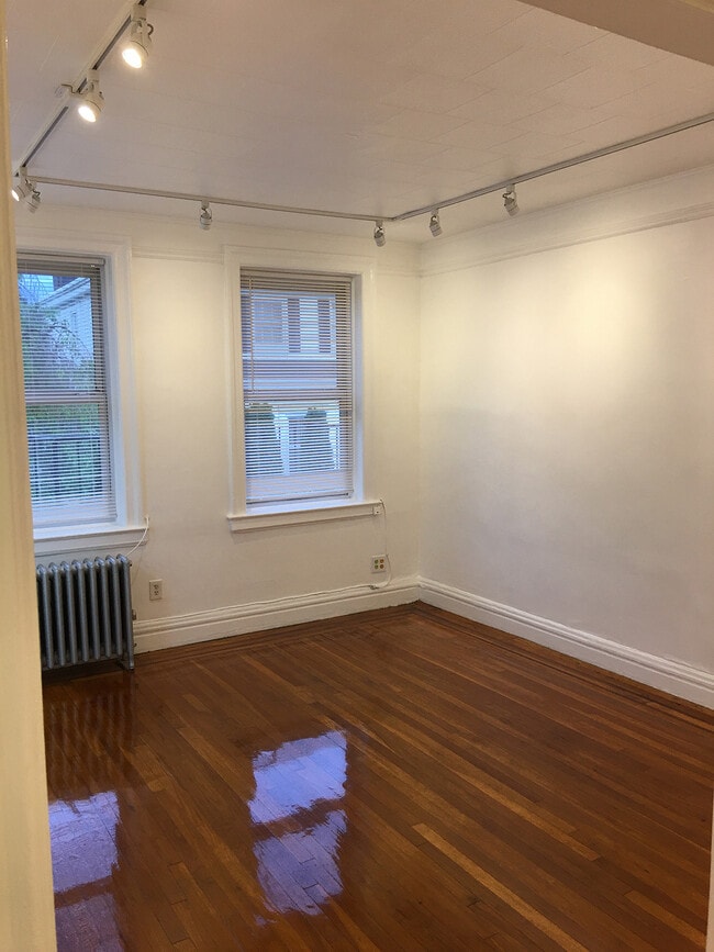 Building Photo - 2608 14th St