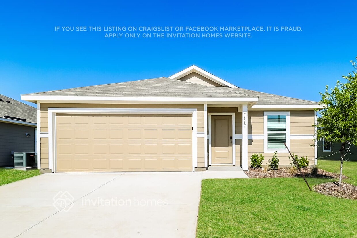 Foto principal - 7117 Landings Edge Rd