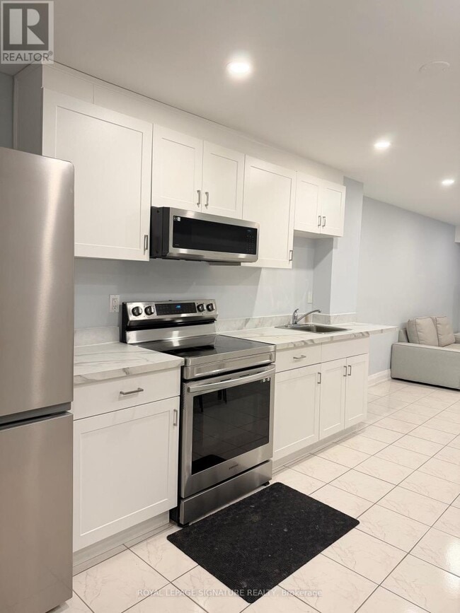 Building Photo - 5630 Sparkwell Dr