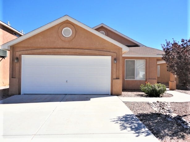 Primary Photo - 1610 Costilla Road