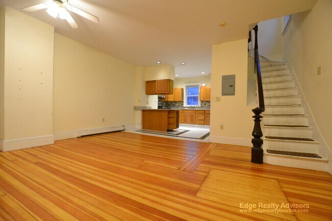 Foto del edificio - 4 Woodmont St