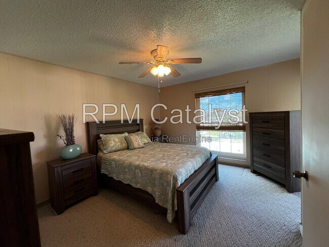 Foto del edificio - 8681 Bardmoor Blvd