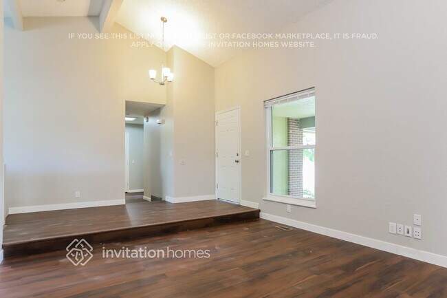 Building Photo - 15497 E Jarvis Pl