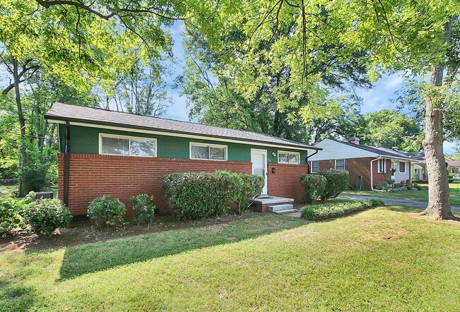 Photo - 2244 English Dr House