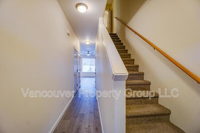 Foto del edificio - 2422 NE 114th Ct