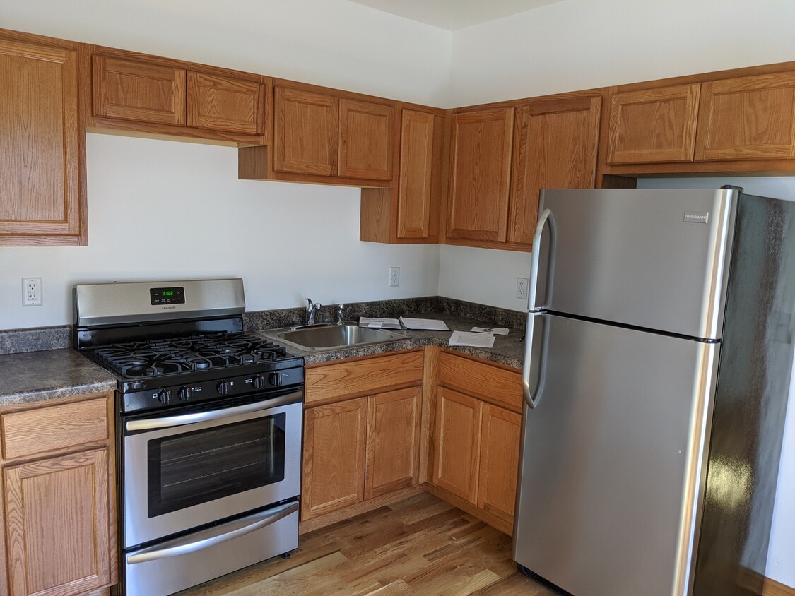 Building Photo - 5402 25th Ave