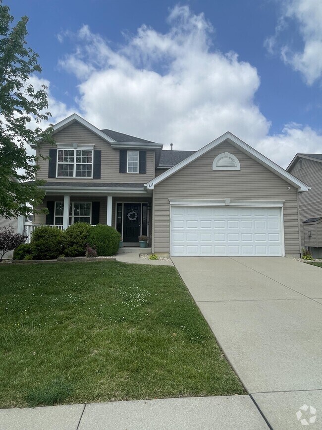 Savannah Hills Apartments for Rent with Hardwood Floors O'Fallon, IL