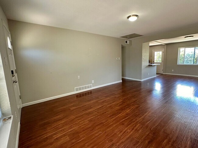 Photo - Huge Backyard! House