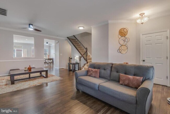 Foto del edificio - 642 Belmont Bay Dr