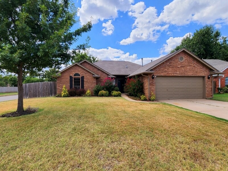 625 Old Bugle Rd, Edmond, OK 73003 House for Rent in Edmond, OK
