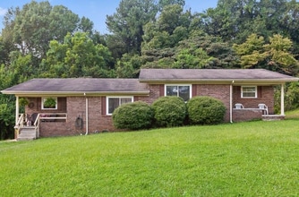 Building Photo - 3814 Cherwood Ln