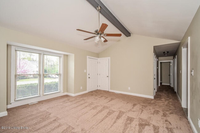 Foto del edificio - 8623 Wooded Glen Rd