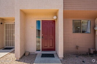 Building Photo - 1319 S Hardy Dr