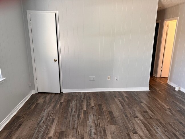 Building Photo - Gulf Breeze Apartment