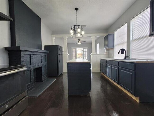 Foto del edificio - 3831 General Taylor St