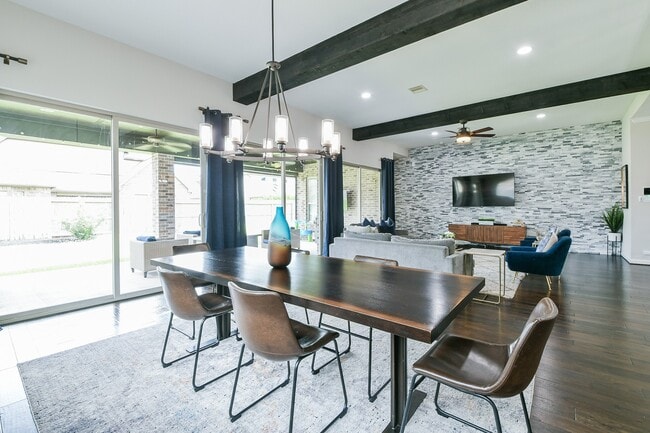 Foto del edificio - 10215 Palmour Pass