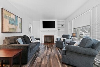 Building Photo - 1000 Hickory Hill Dr