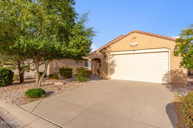 Building Photo - 6597 W Saratoga Way