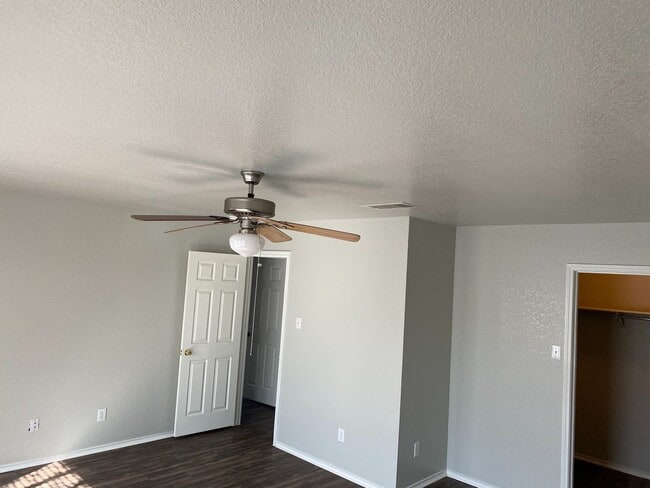 Building Photo - 60 Adkins Ridge