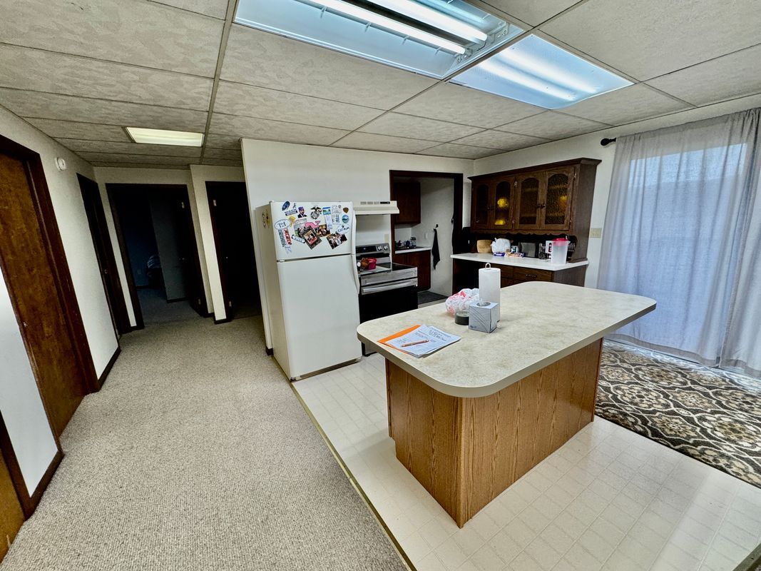 Building Photo - 1121 Pohopoco Dr