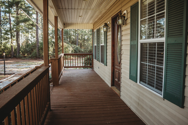 Foto del edificio - 3404 Cameron Hill Rd