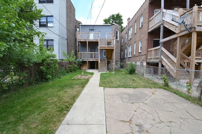 Foto del edificio - 6643 S Ingleside Ave