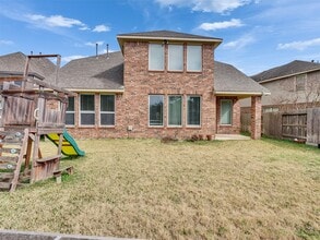 Building Photo - 11066 Walts Run Ln