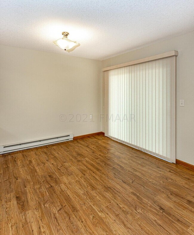 Foto del edificio - 106 1st St