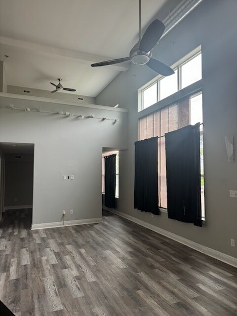 Building Photo - A charming house with 2 beds and 2 bath