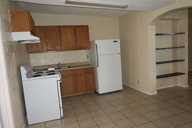 Building Photo - 4610 Arlen Ave