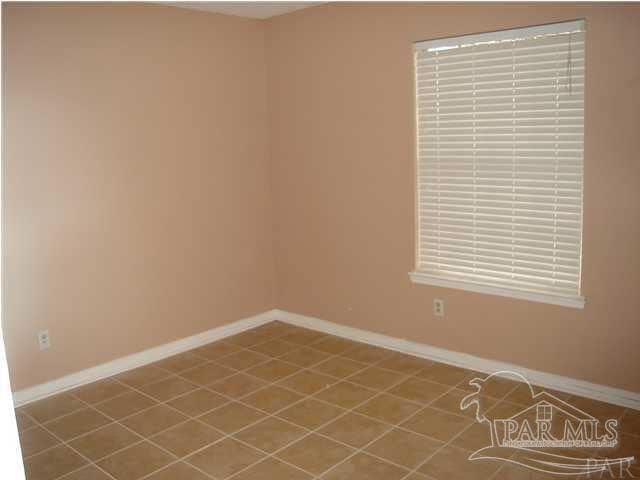 Building Photo - 205 McClure Dr