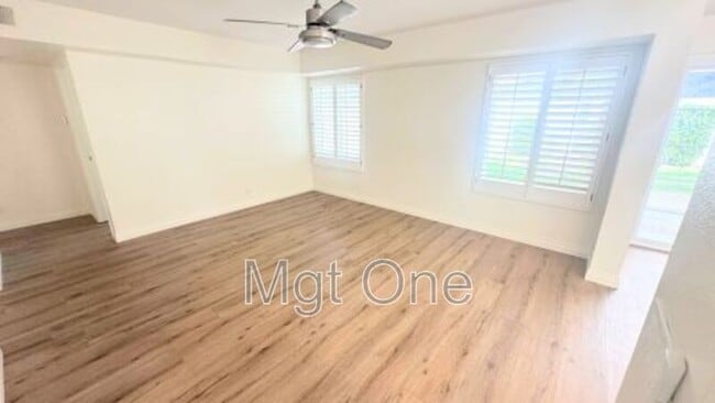 Building Photo - 28261 Shore