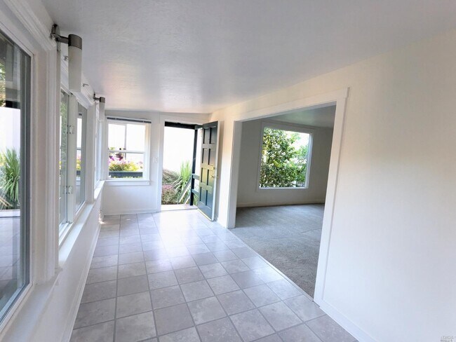 Building Photo - 1340 Sir Francis Drake Blvd
