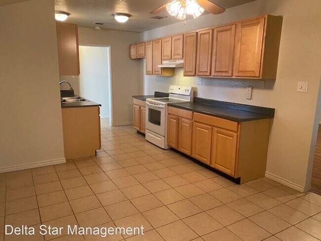 Foto del edificio - 3 br, 1 bath House - 3013 MILLS PARK DRIVE