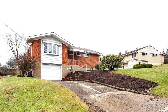 Foto del edificio - 159 Queenston Dr