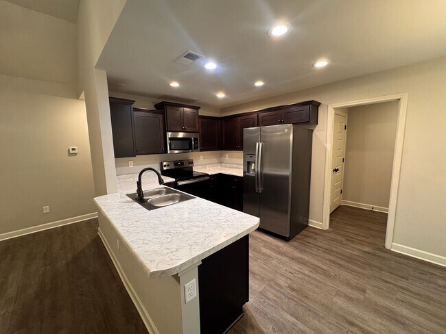 Foto del edificio - 1029 Hogue Dr