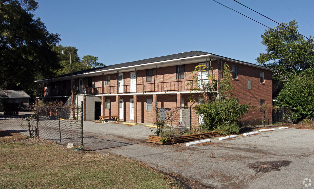 Foto del edificio - McCrackin Apartments