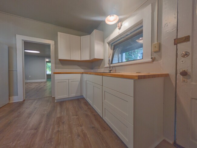 Foto del edificio - 433 SW 5th St